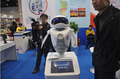 无处不在的机器人 会议及展览服务的智能化革命